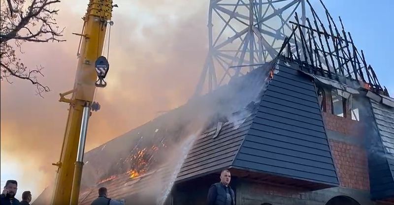 Incendiu Biserica catolică