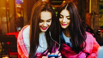 (P)  De ce comunitățile online de nișă devin tot mai populare