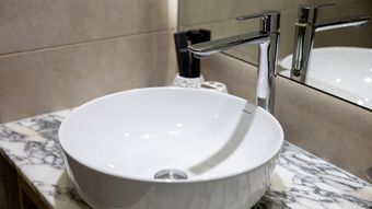 (P) Chiuveta de baie: de la necesitate la obiect de design