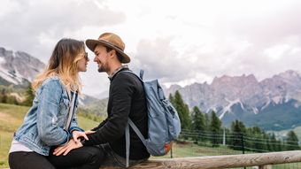 6 idei de date de vară pentru cuplurile active. Cum să ai parte de un weekend de relaxare în doi