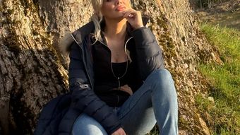 Anisia Gafton a dezvăluit ce avantaje are o femeie însărcinată. Ce l-a pus pe soțul ei să facă, în miez de noapte: „M-am întors, am pus mâna pe burtă și am spus că așa vrea copilul.”