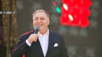 Durere fără margini în familia lui Vali Vijelie. Vărul artistului a făcut anunțul sfâșietor: „Tata, m-ai distrus!”