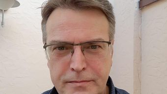 Actorului Ioan Isaiu i s-a făcut rău chiar în timpul filmărilor. Acesta a fost resuscitat timp de 50 de minute