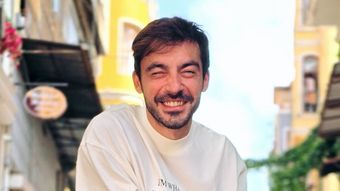 Mesajul dureros transmis de Petrișor Ruge printr-o nouă melodie. Fanii s-au gândit imediat la absența de la nunta Andreei Bălan. Ce a transmis, de fapt: 