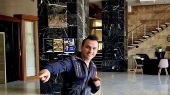 Ce spune Mihai Trăistariu despre succesul Mădălinei Manole. Artistul mărturisește cum a ajuns ea cunoscută: “E ușor să ai soțul compozitor.”
