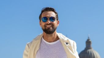 Ce a pățit fiul lui Dani Oțil la țară. Prezentatorul TV și-a adus aminte de copilăria lui: „Eu nu mă supăr.”