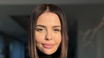 Ce mesaj acid a lăsat Andreea Popescu în mediul online. Fosta parteneră a lui Rareș Cojoc a lăsat o reacție neașteptată: “Atunci când un om ajunge în vârf, rareori ajunge singur.”
