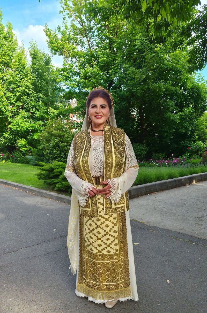 Irina Loghin