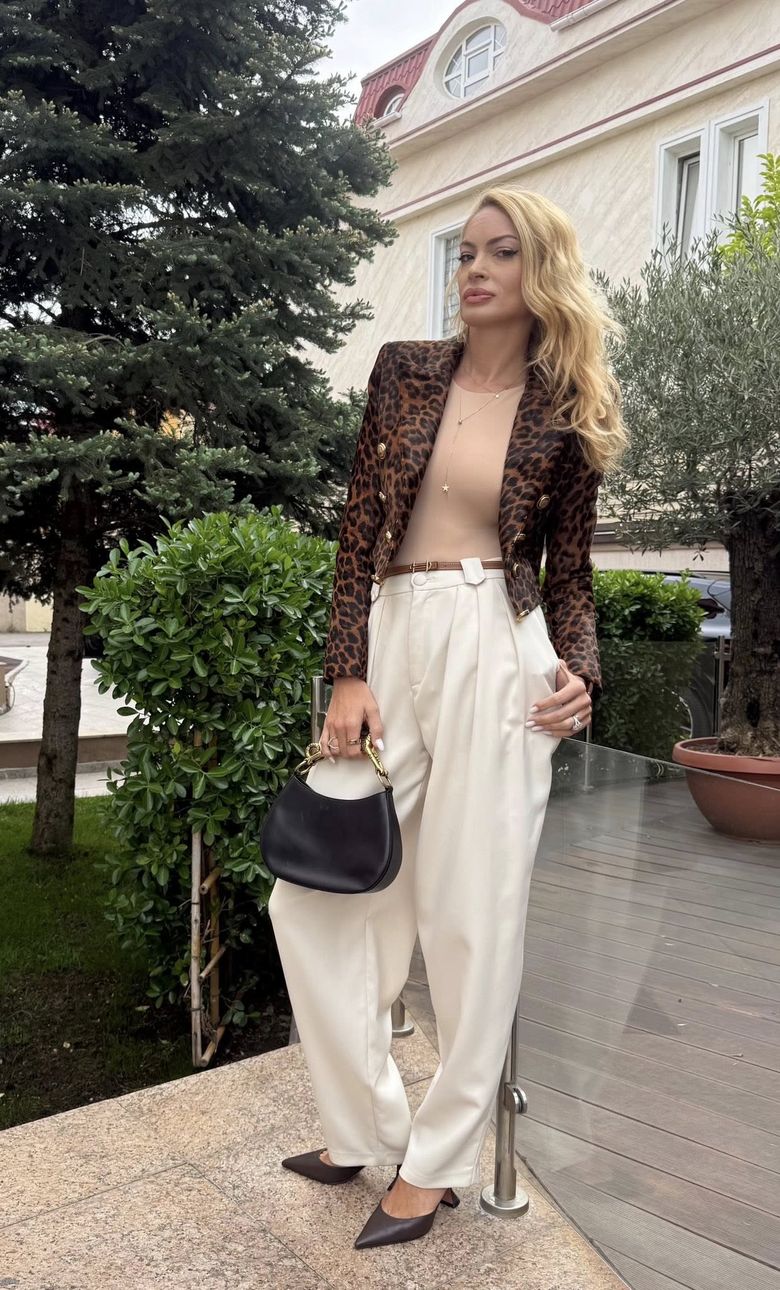 Valentina Pelinel