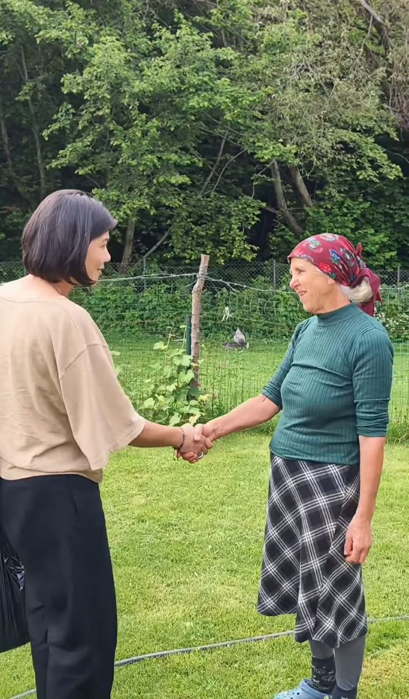 Ileana Sterp și mama gemenilor Graur