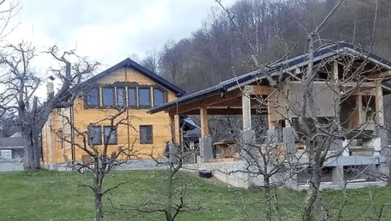Casă Cheloo