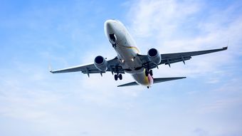 Incident grav în timpul unui zbor de la Salonic la München. Pasagerul de lângă geam a fost aspirat parțial spre exteriorul aeronavei