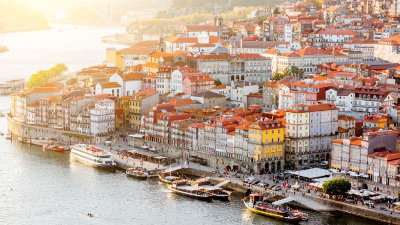 (P) Porto, farmecul unui oraș care te cucerește discret