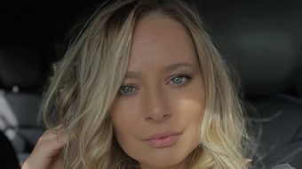 Laura Cosoi a spus adevărul despre sarcinile de până acum. Ce a simțit în momentul în care a născut-o pe una din fiicele sale: “O despărțire!”