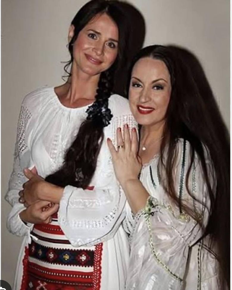 Maria Dragomiroiu și Mădălina Manole