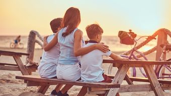Horoscop 2 august 2026 : O zodie acceptă un nou loc de muncă
