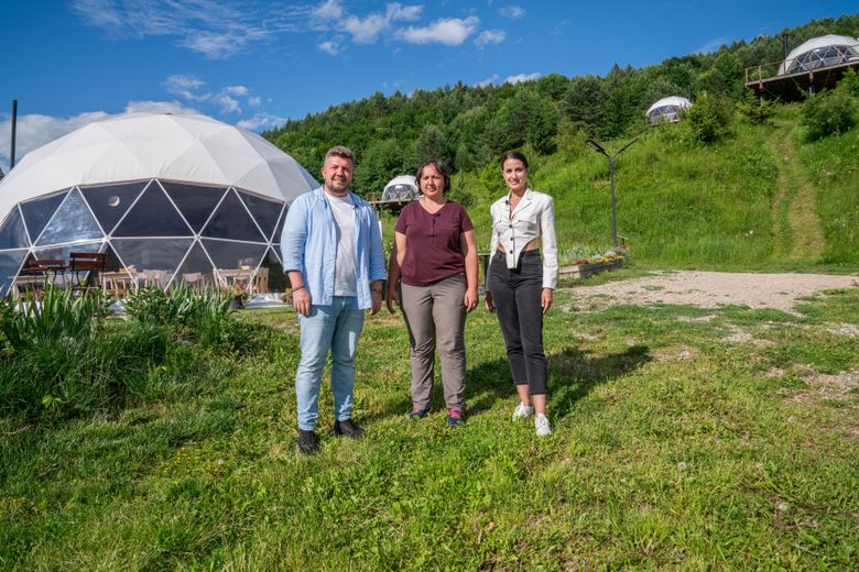 Topul parfumurilor răcoroase pentru zilele caniculare