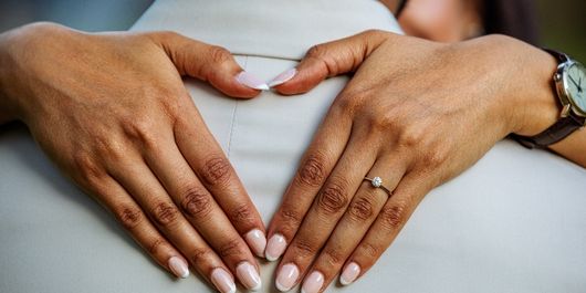 (P) Cum alegi inelul de logodnă potrivit când vrei eleganță fără efort