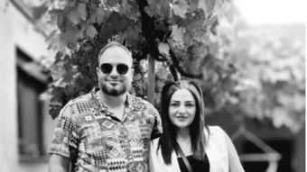 Imagini sfâșietoare de la înmormântarea soților Adrian și Adina, cei doi motocicliști care și-au pierdut viața în accidentul din Oradea