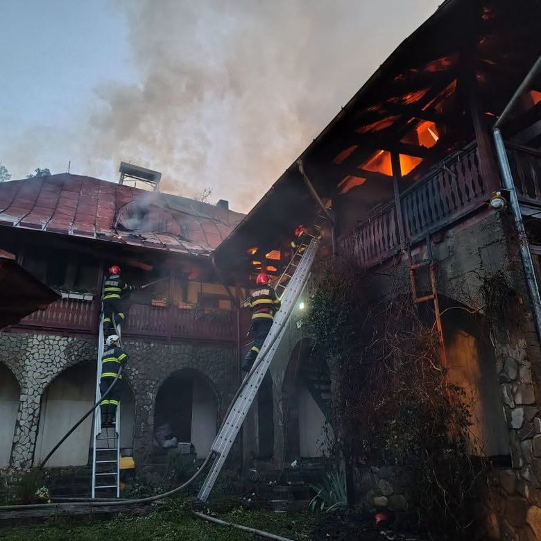 Incendiu la mănăstirea Bisericani