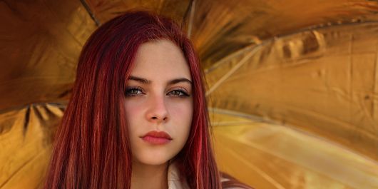 Efectul „Summer Glow”: Cum obții un machiaj rezistent la căldură și transpirație în doar 5 minute