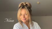 Laura Cosoi a născut
