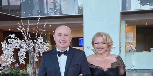 Cornelia și Lupu Rednic, luați prin surprindere de un avertisment în Covasna! Ce au aflat cei doi artiști: „Urc într-un copac!”