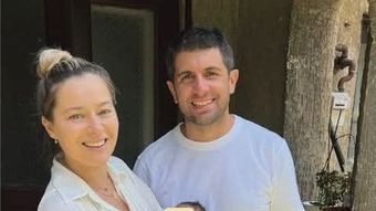 Cum arată Laura Cosoi, la doar două săptămâni după ce a devenit mamă pentru a cincea oară: „Am avut impresia despre mine că am pus mult mai multe kg.”
