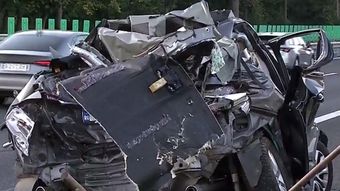 Accident cumplit lângă București. Un autoturism a fost prins între două camioane. Șoferul nu a mai avut nicio șansă