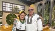 Victor Lavric și mama sa, Laura