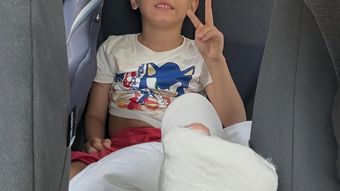 Fiul Alinei Laufer a ajuns de urgență la spital! Ilan Laufer a făcut anunțul trist despre micuț: „Ai trecut cu un curaj extraordinar prin 16 ore pe care nu le vom uita prea curând.”
