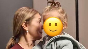 Mama lui Armin Nicoară, așa cum nu a mai fost văzută până acum! Motivul pentru femeia a fost surprinsă plângând