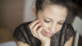 Arta de a îmbătrâni frumos și fără scuze: De ce maturitatea este cea mai eliberatoare etapă din viața unei femei