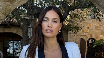 Cum se simte Alina Pușcău după a doua sesiune de tratament. Locul în care a mers modelul internațional: „M-am rugat pentru toată lumea.”
