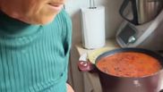 Mama gemenilor Graur