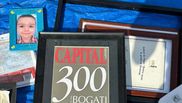 Obiectele lui Silviu Prigoană la târgul de vechituri