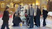Trupul Mădălinei Apostol a ajuns în biserică