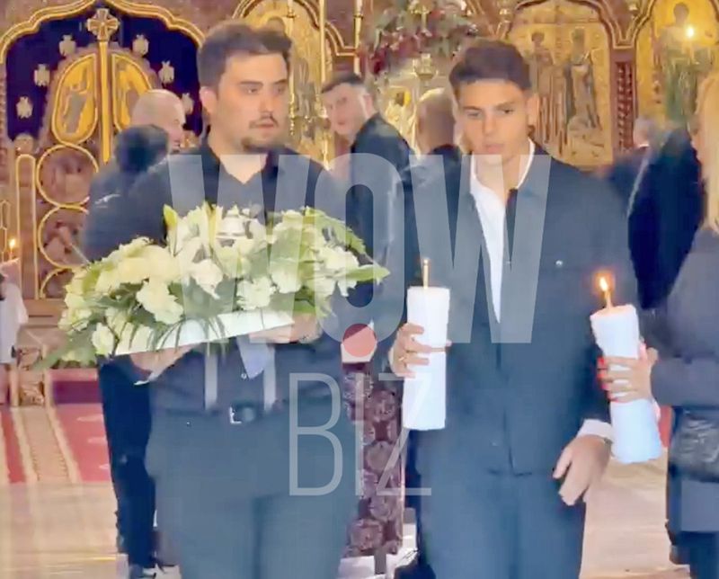 Mădălina Apostol - &icirc;nmorm&acirc;ntare