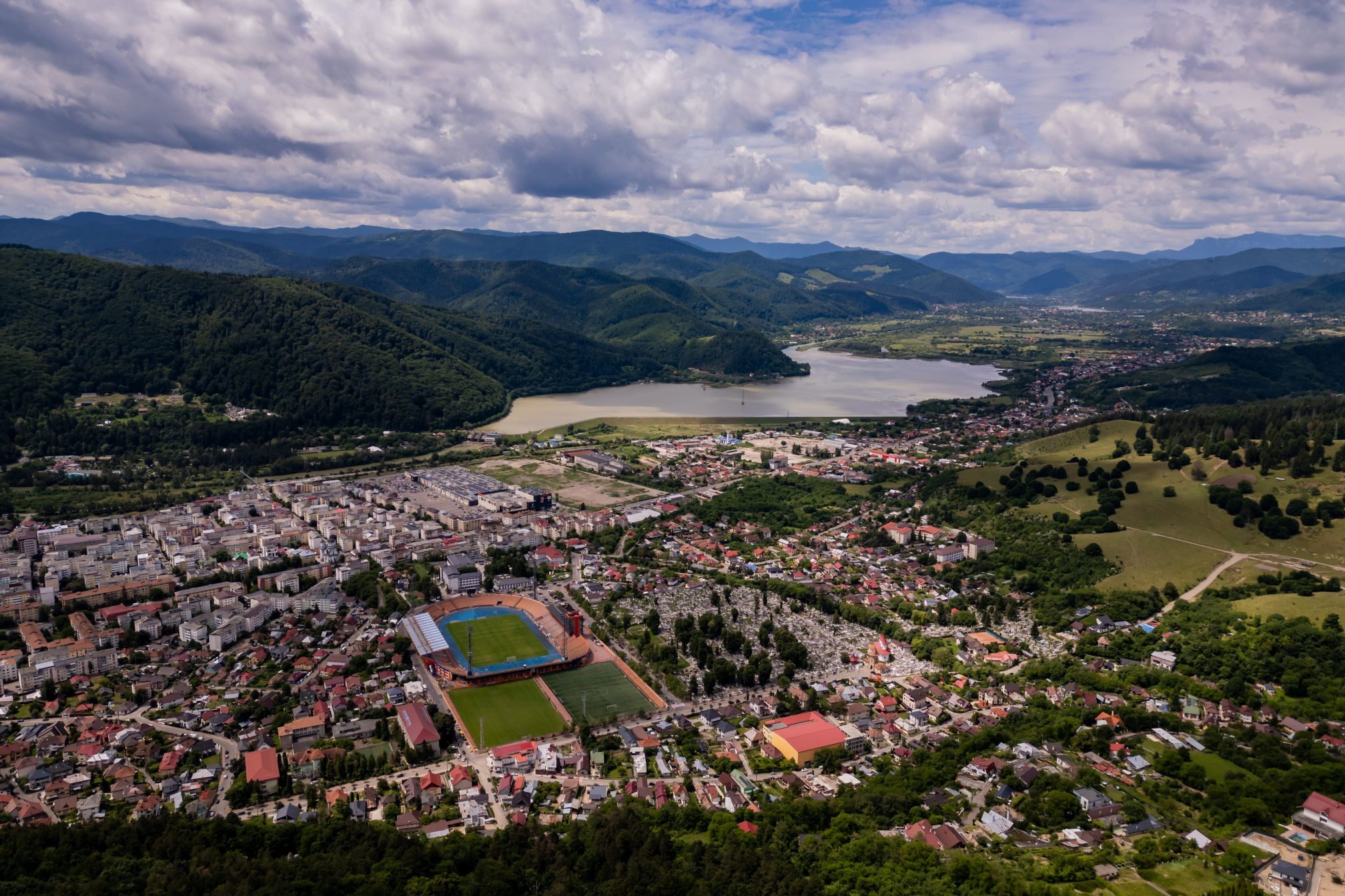 Sâmbătă, de la ora 14:45, în ”ROventura”, O incursiune de poveste de la frumusețile din Piatra Neamț, la Moneasa