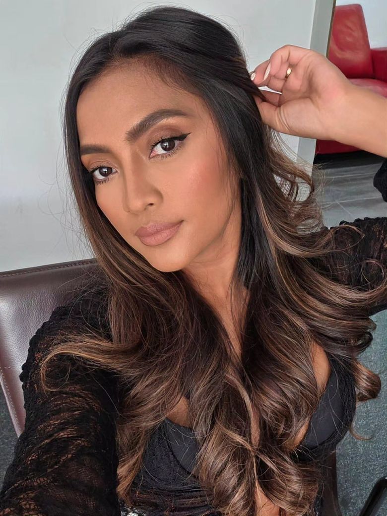 Bella Santiago