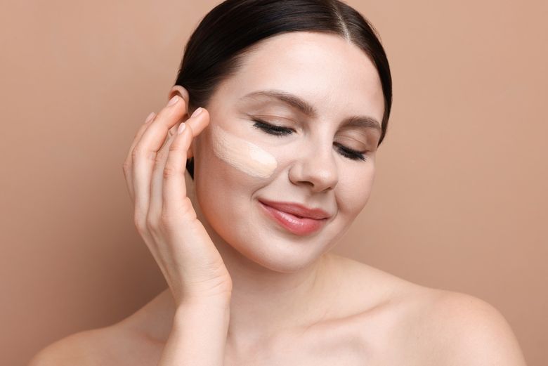 (P) BB Cream vs CC Cream: care este diferența și cum alegi produsul potrivit pentru tine?