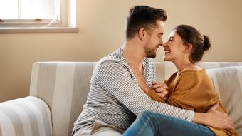 Cum menții o relație de durată atunci când intervine rutina