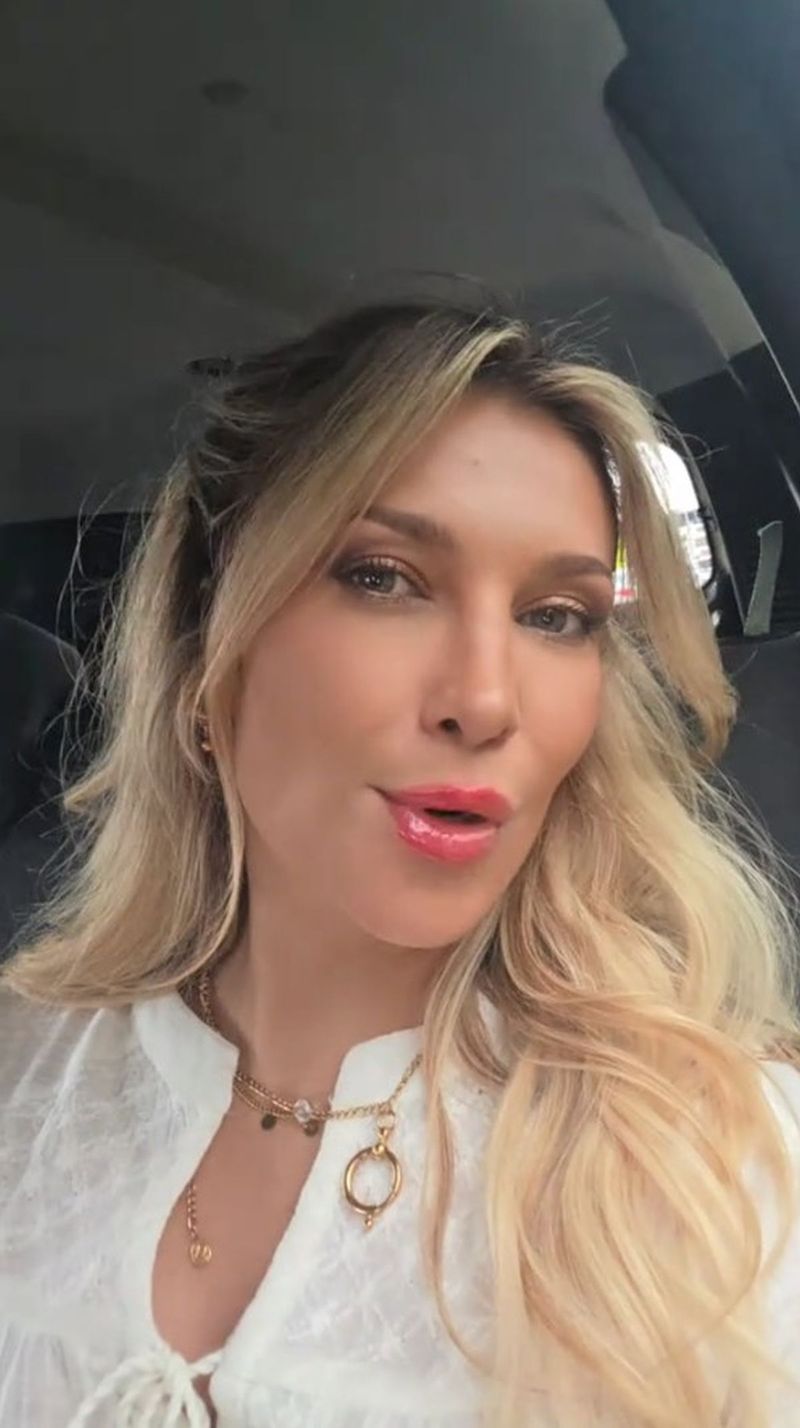 Lora