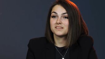 Irina Moldovan a mers cu fetițele la mormântul lui Gheorghe: „Le-am explicat ce s-a întâmplat, am plâns împreună.”