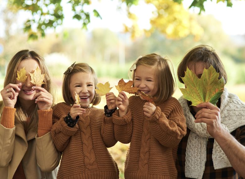 5 activităţi de toamnă pe care le poți face cu cei mici în weekend