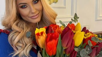 FOTO Emilia Ghinescu, apariție de senzație alături de iubitul cu 20 de ani mai tânăr. Ce ținute au ales și cum s-au afișat în spațiul public