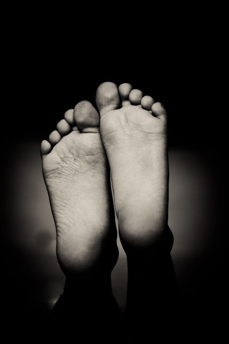 Anul morţii tale îţi este scris pe tălpi! Verifică să vezi cât mai ai de trăit! Anul morţii tale îţi este scris pe tălpi! Verifică să vezi cât mai ai de trăit!