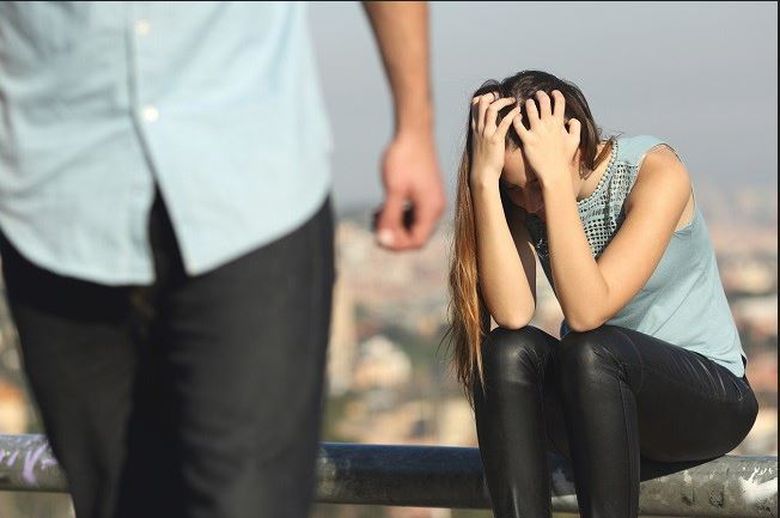 4 zodii de barbati care te parasesc daca au impresia ca au gasit ceva mai bun. Ai grija cu acesti domni 4 zodii de barbati care te parasesc daca au impresia ca au gasit ceva mai bun. Ai grija cu acesti domni