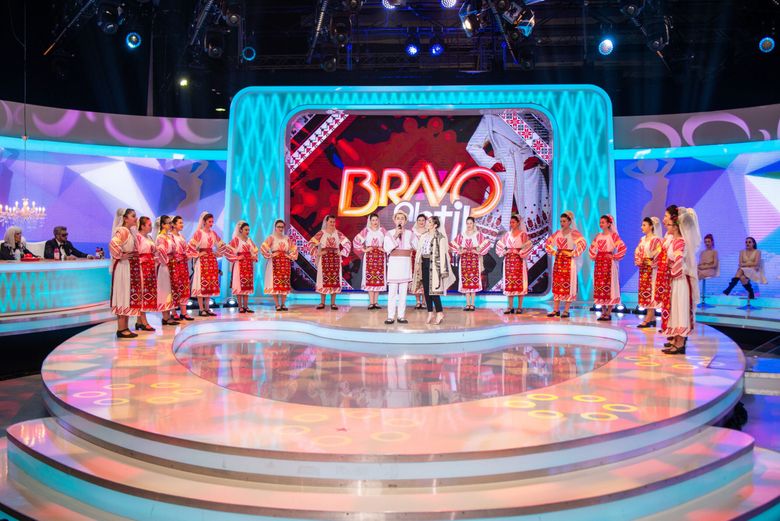 Sâmbătă, la “Bravo, ai stil!” – Tema Galei: “Regiuni”. Maurice Munteanu: “Nadina este paralelă cu noţiunea de stil, de divertisment, de carismă!” Sâmbătă, la “Bravo, ai stil!” – Tema Galei: “Regiuni”. Maurice Munteanu: “Nadina este paralelă cu noţiunea de stil, de divertisment, de carismă!”