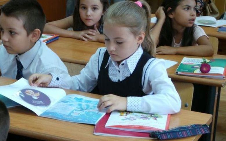 Ultima propunere. Ce schimbari sunt in structura anului scolar 2019-2020. Scoala va incepe pe 9 septembrie Ultima propunere. Ce schimbari sunt in structura anului scolar 2019-2020. Scoala va incepe pe 9 septembrie